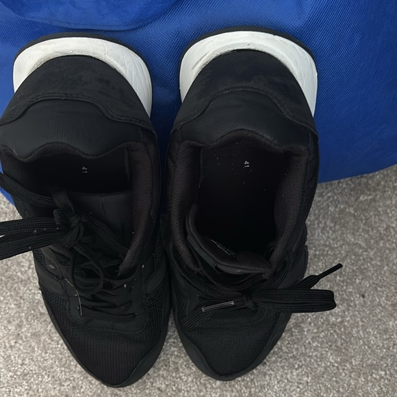 Zara Black Sneakers with Suede Finish and White Sole - Picture 10 of 12